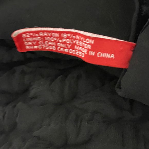 Anne Klein Crushed Velvet Black Wrap - Picture 8 of 8
